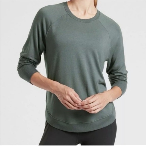 Athleta Tops - Athleta Mindset Sweatshirt Pullover Super Soft Crewneck Women’s 1X Green Yoga